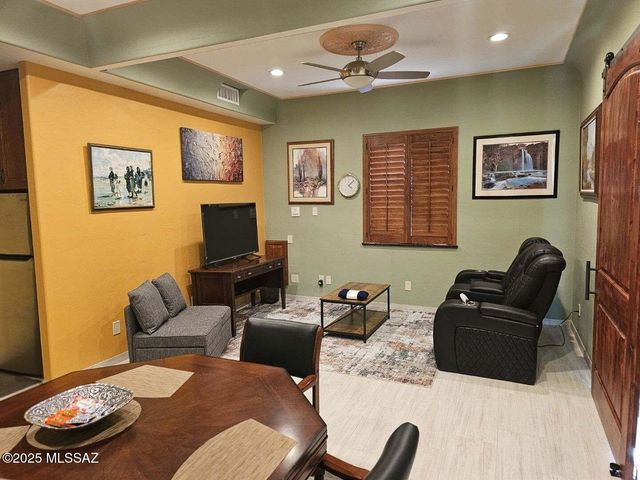 7040 N Montecatina Drive, Tucson, AZ 85704