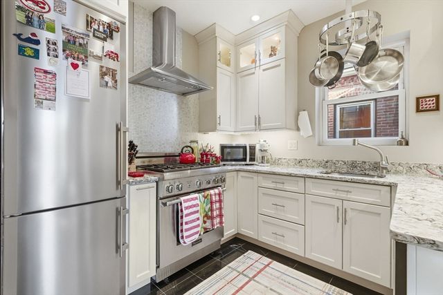 411 Marlborough Street 12, Boston, MA 02115