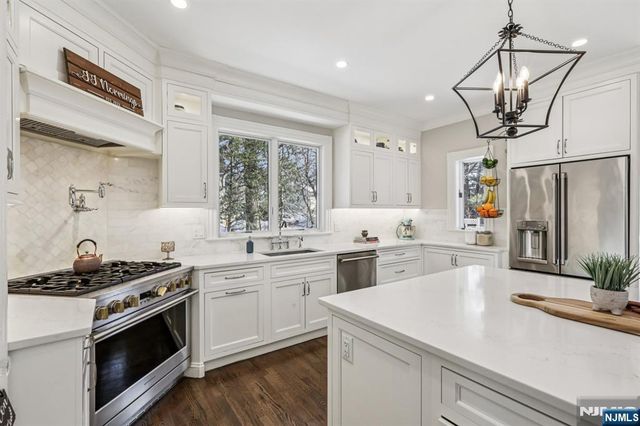 778 E Ridgewood Avenue, Ridgewood, NJ 07450