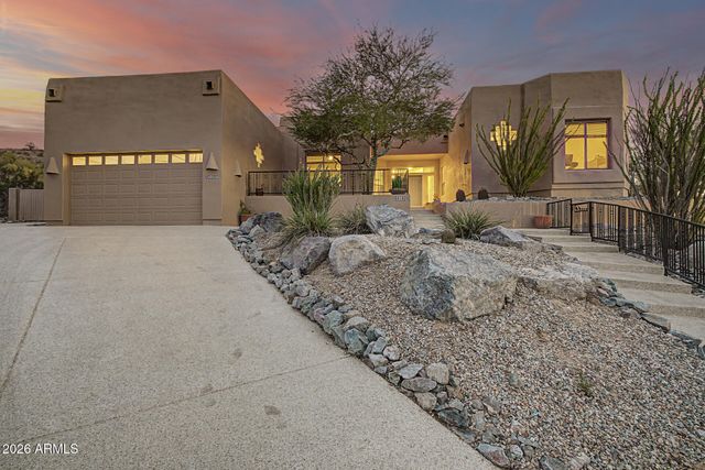 18315 W SANTA ALBERTA Lane, Goodyear, AZ 85338