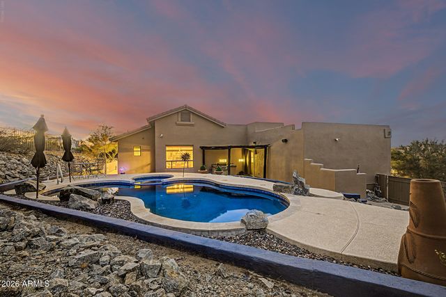 18315 W SANTA ALBERTA Lane, Goodyear, AZ 85338