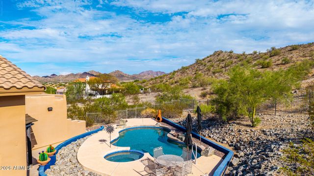 18315 W SANTA ALBERTA Lane, Goodyear, AZ 85338