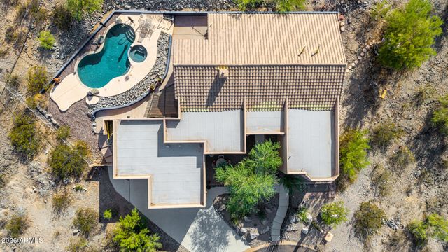 18315 W SANTA ALBERTA Lane, Goodyear, AZ 85338