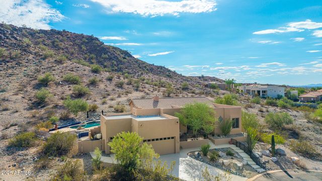 18315 W SANTA ALBERTA Lane, Goodyear, AZ 85338