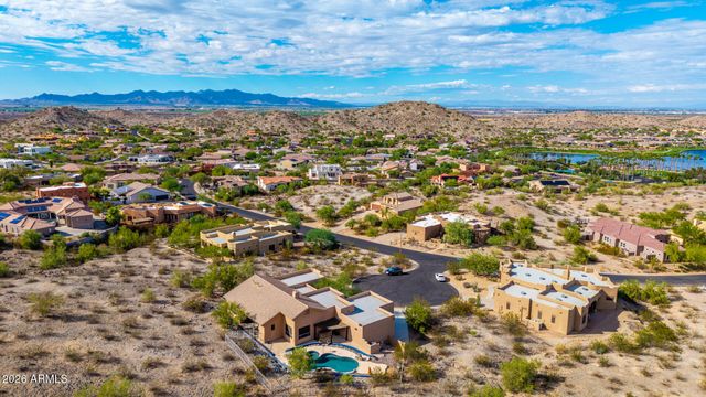 18315 W SANTA ALBERTA Lane, Goodyear, AZ 85338