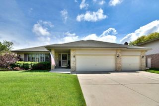 1263 Harleyford Road, Woodridge, IL 60517