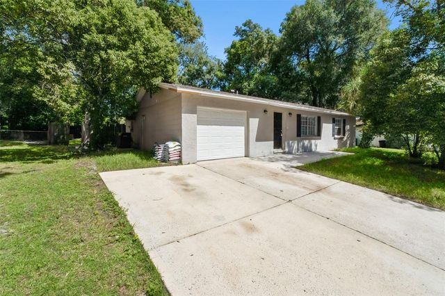241 LOCH LOW DRIVE, Sanford, FL 32773
