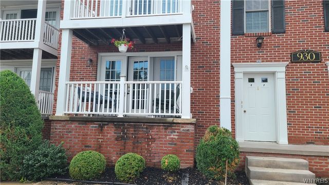930 Hopkins Road E, Amherst, NY 14221