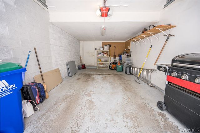 930 Hopkins Road E, Amherst, NY 14221
