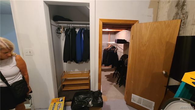 930 Hopkins Road E, Amherst, NY 14221