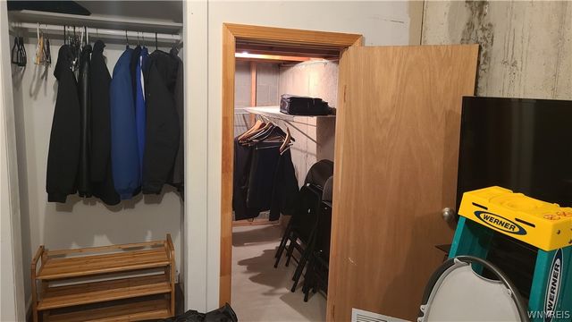 930 Hopkins Road E, Amherst, NY 14221