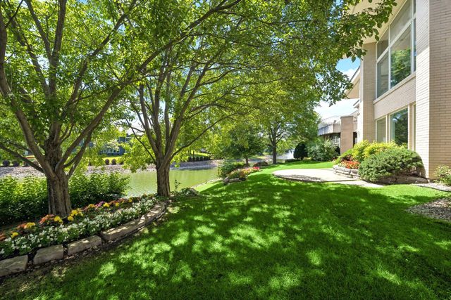 11629 Cedar Pass, Hopkins, MN 55305