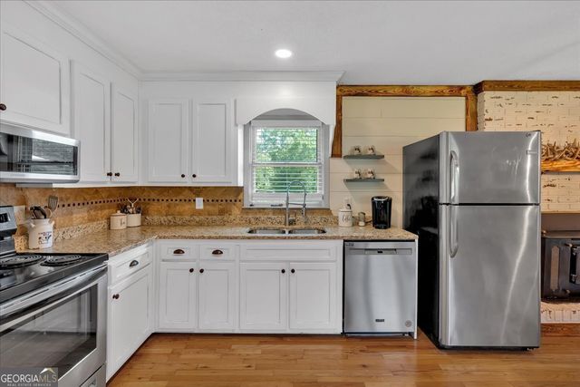 401 Cashtown Loop Road, Aragon, GA 30104