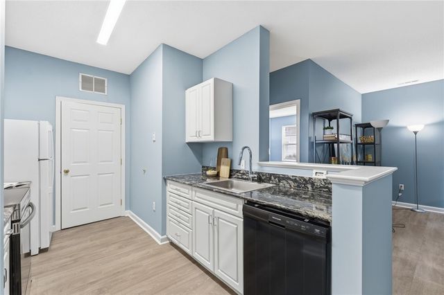 108 Mill Street 104, Woonsocket, RI 02895