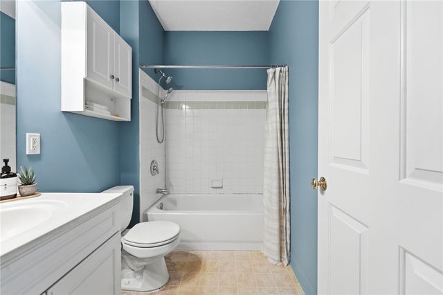 108 Mill Street 104, Woonsocket, RI 02895