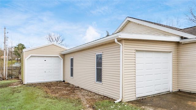3125 Arrow Point Drive, Zanesville, OH 43701