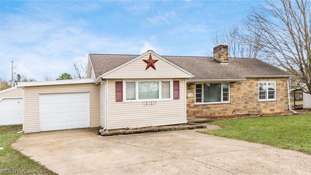 3125 Arrow Point Drive, Zanesville, OH 43701