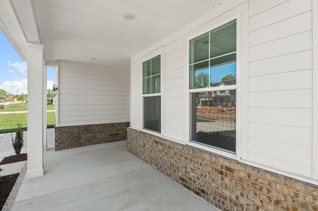 8049 Netterfield Drive, White House, TN 37188
