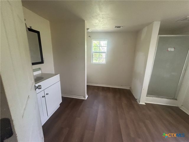 15666 Fm 1686, Victoria, TX 77905