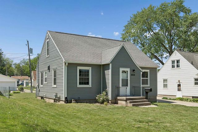 2012 W 7th Street, Waterloo, IA 50702