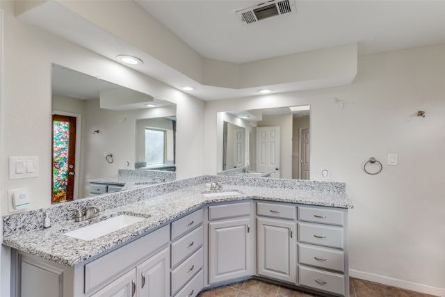 2721 Edinboro, Arlington, TX 76012