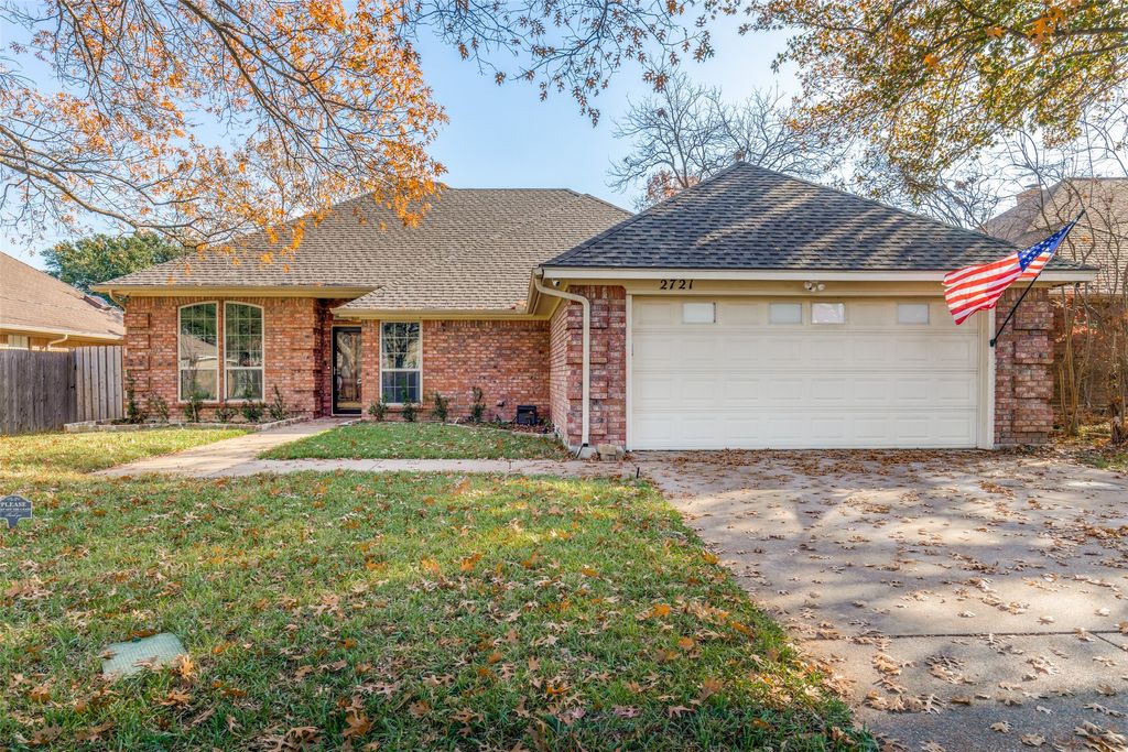 2721 Edinboro, Arlington, TX 76012