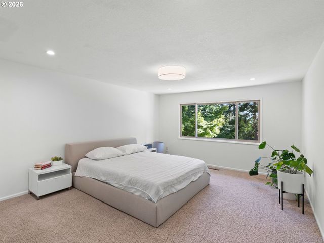 9650 Sw VENTURA Ct, Portland, OR 97223
