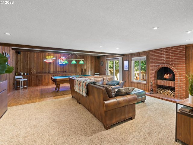 9650 Sw VENTURA Ct, Portland, OR 97223