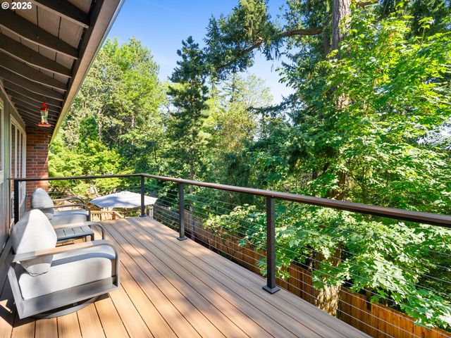 9650 Sw VENTURA Ct, Portland, OR 97223