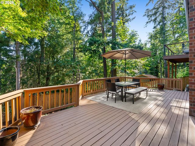 9650 Sw VENTURA Ct, Portland, OR 97223