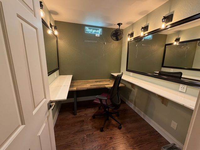 3621 Welwyn Way Drive, Bedford, TX 76021