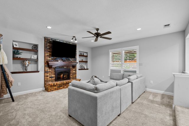 3621 Welwyn Way Drive, Bedford, TX 76021