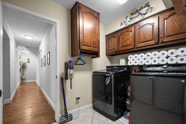 3621 Welwyn Way Drive, Bedford, TX 76021