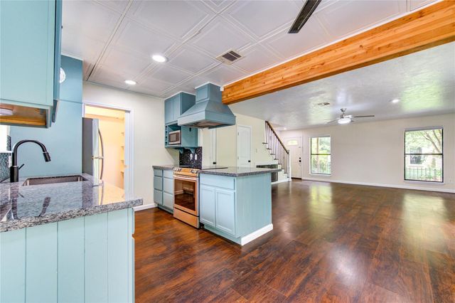 1011 Hamblen Road 307, Houston, TX 77339