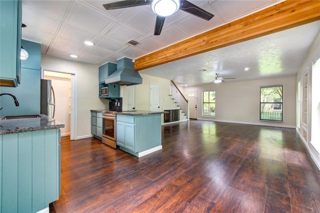 1011 Hamblen Road 307, Houston, TX 77339