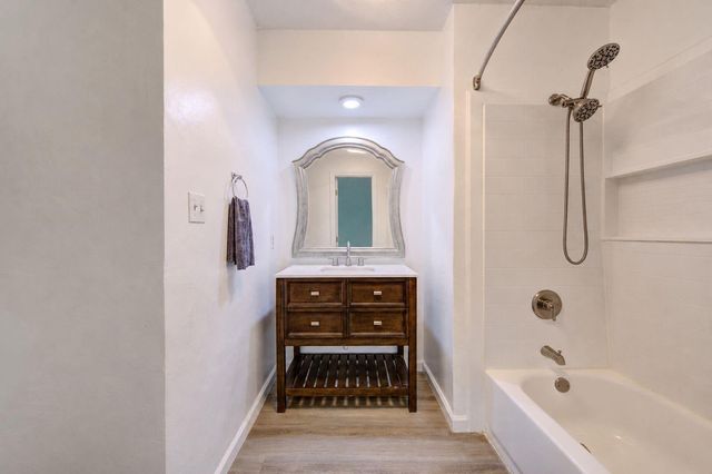 1011 Hamblen Road 307, Houston, TX 77339