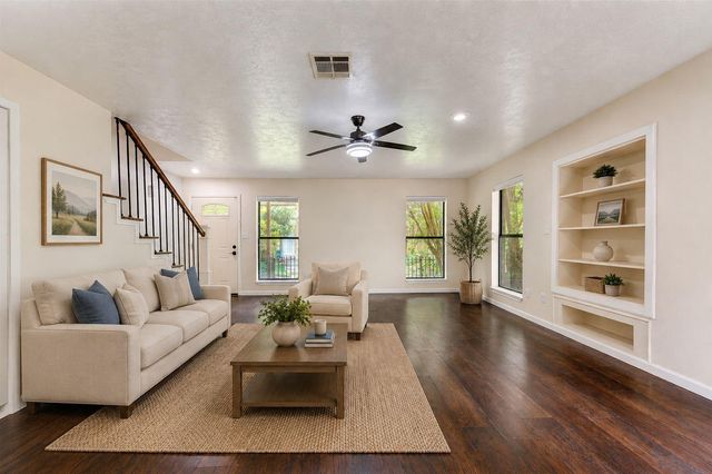 1011 Hamblen Road 307, Houston, TX 77339