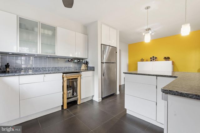 205 NEWBURG AVE, Catonsville, MD 21228