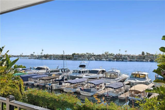 2572 Bayshore, Newport Beach, CA 92663