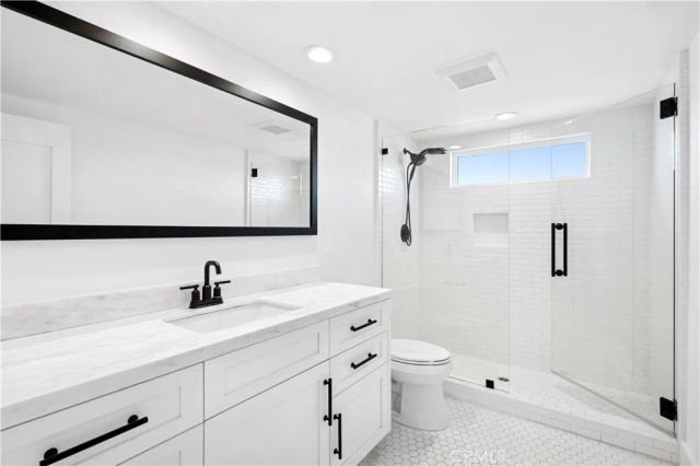 2572 Bayshore, Newport Beach, CA 92663