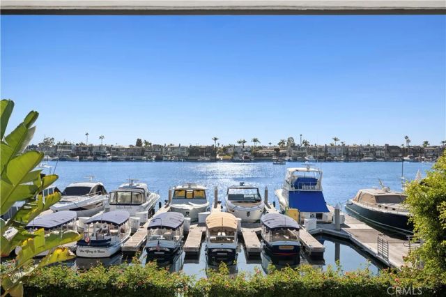 2572 Bayshore, Newport Beach, CA 92663