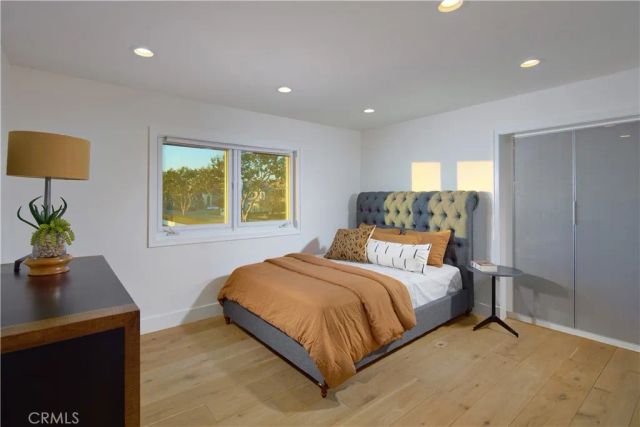 2572 Bayshore, Newport Beach, CA 92663