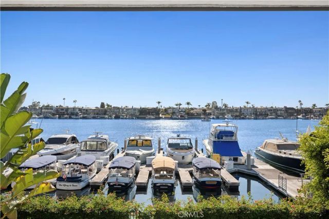 2572 Bayshore, Newport Beach, CA 92663