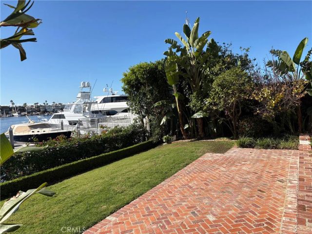 2572 Bayshore, Newport Beach, CA 92663