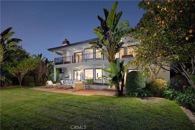 2572 Bayshore, Newport Beach, CA 92663