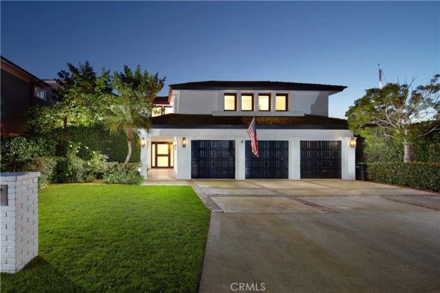 2572 Bayshore, Newport Beach, CA 92663