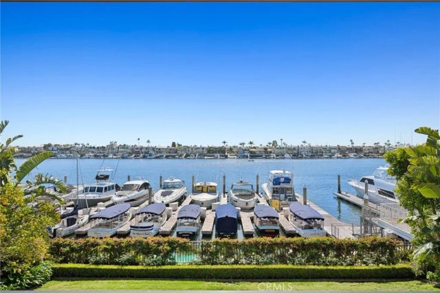 2572 Bayshore, Newport Beach, CA 92663