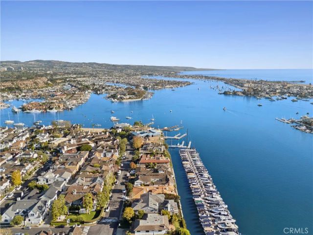 2572 Bayshore, Newport Beach, CA 92663