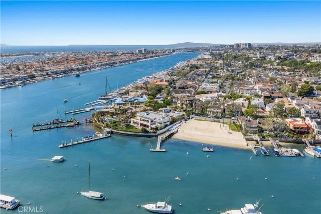 2572 Bayshore, Newport Beach, CA 92663