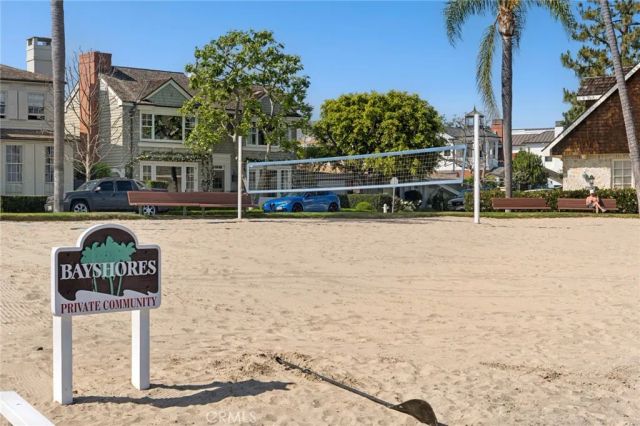 2572 Bayshore, Newport Beach, CA 92663